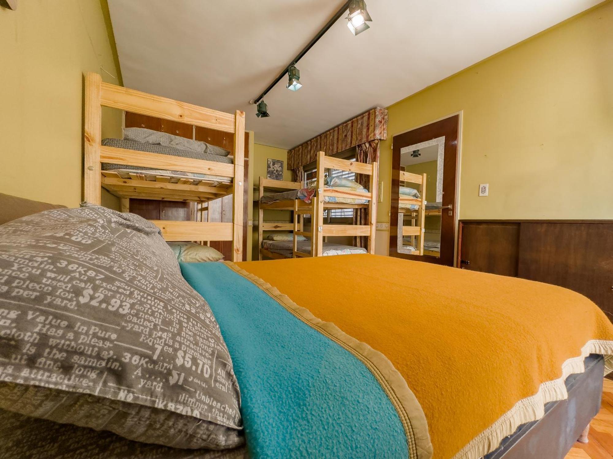 Rodex Hostel Tucuman サンミゲルデトゥクマン エクステリア 写真